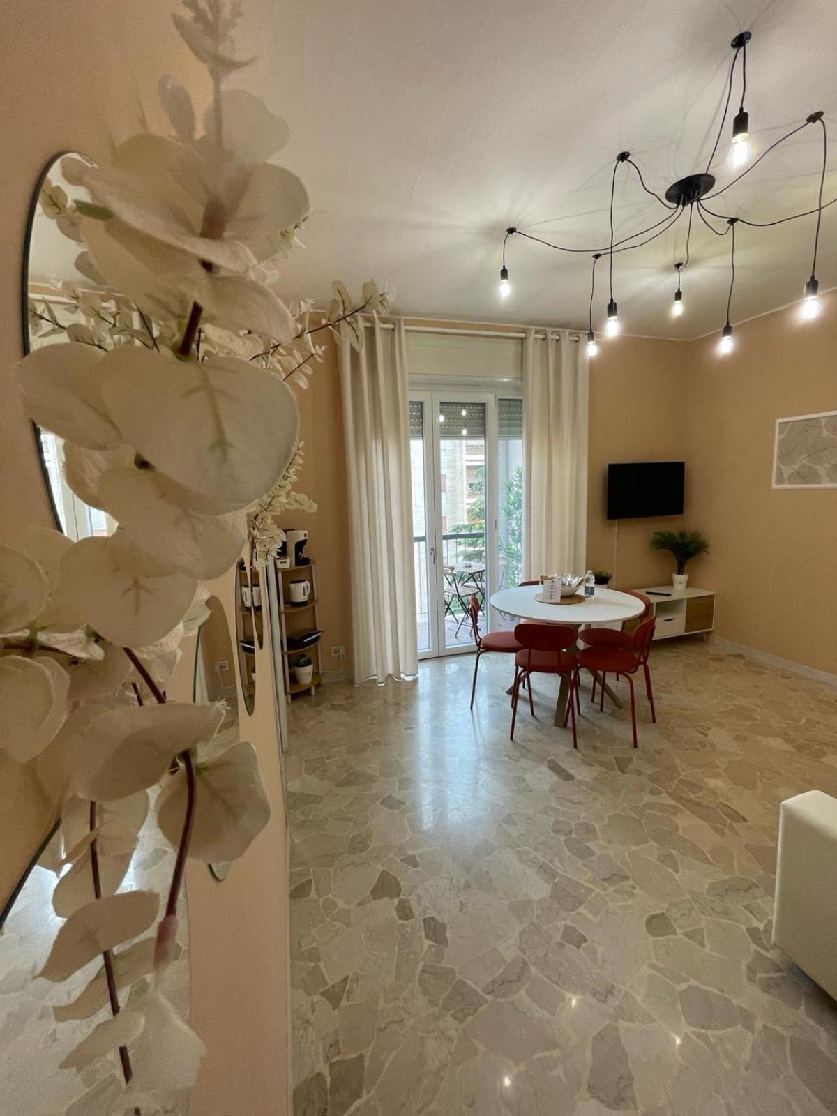 Home In Town - Citta' Studi Apartment Milan Bagian luar foto